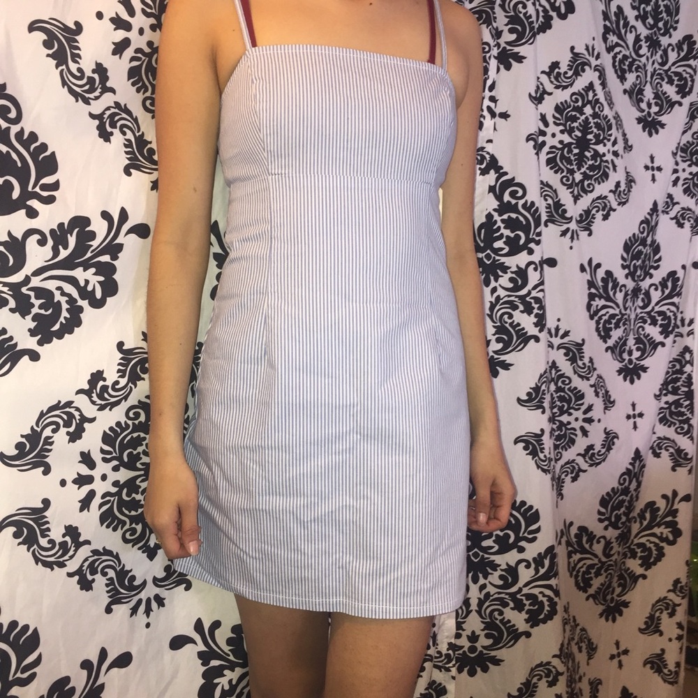 Dress - Picture 2 of 2